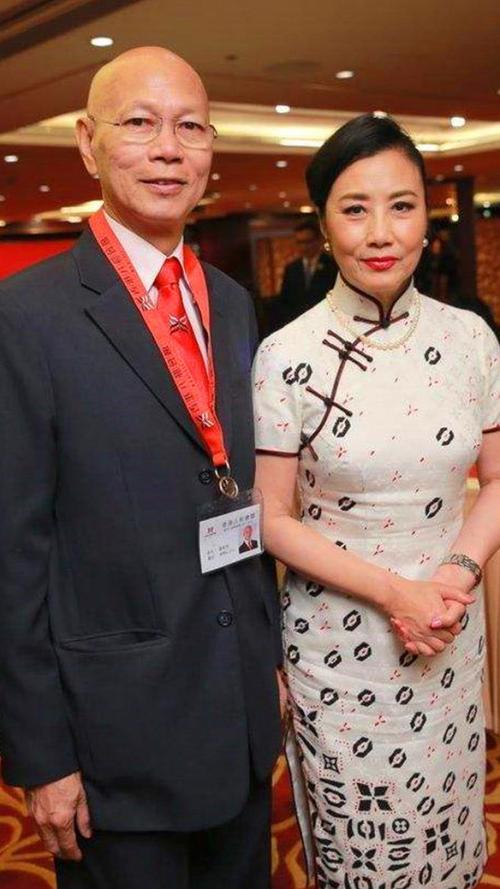 新奥精准数据免费开放和罗家英第四次患癌与罗家英经历