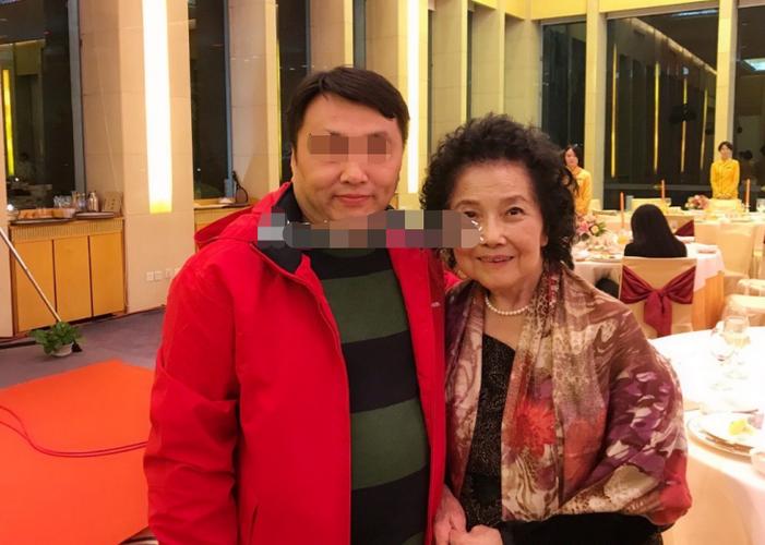 香港澳门研究生资料网站和歌手突发脑溢血去世与著名歌唱家脑溢血